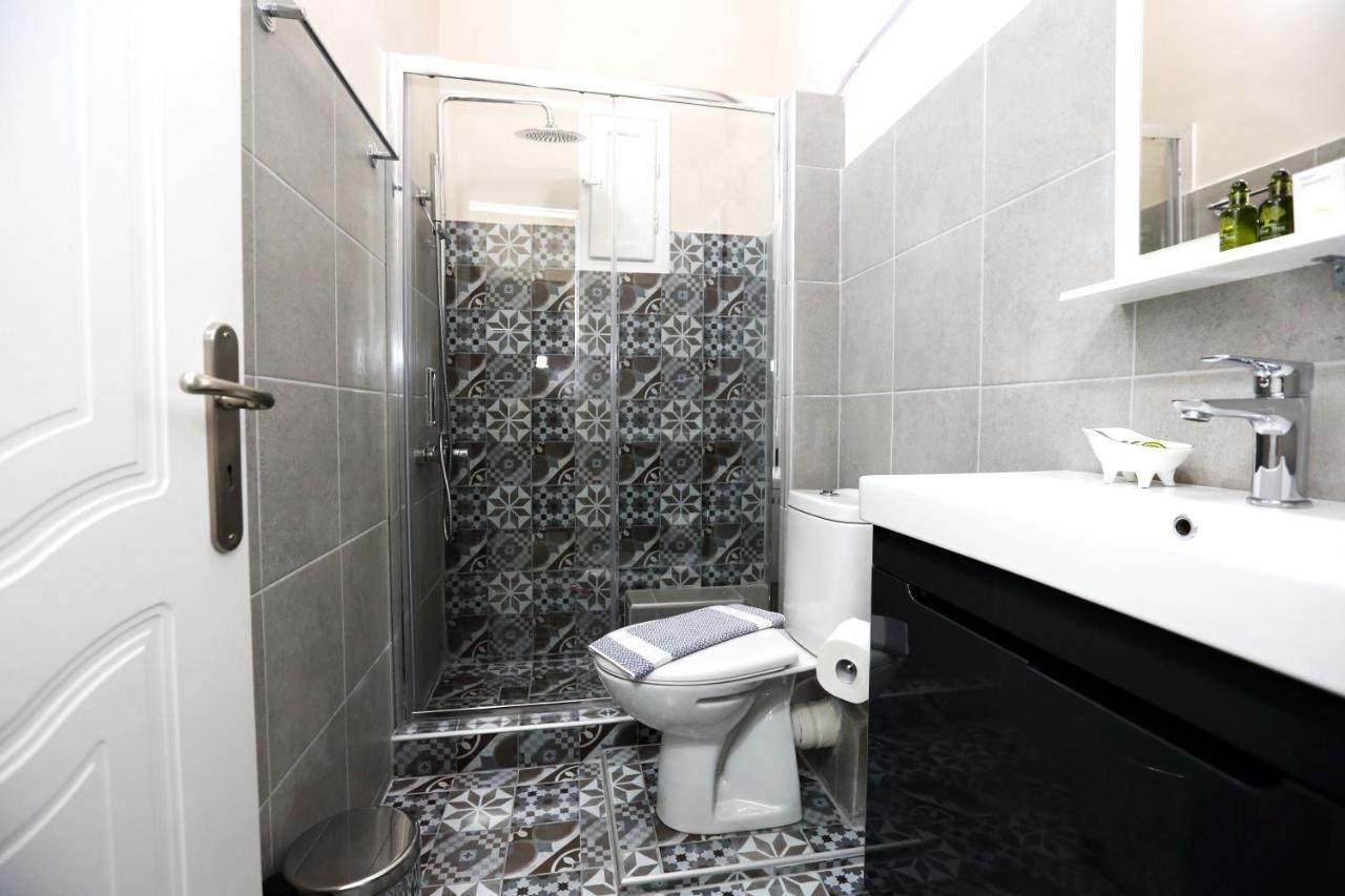 Ipelhome - Athens Heart Apartments Bagian luar foto